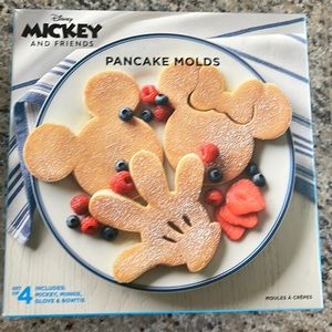 Mickey pancake mold